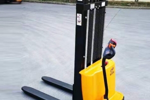 蘇州電動堆高車